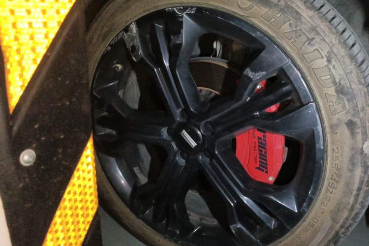 Used Wey VV7 2017 2.0T Flagship Model Right Front Wheel Hub