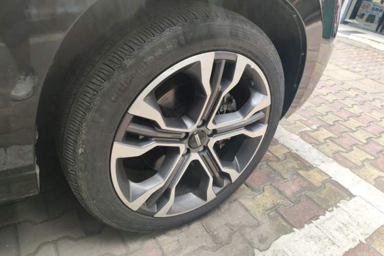 Used Wey VV7 2017 2.0T Flagship Model Right Front Wheel Hub