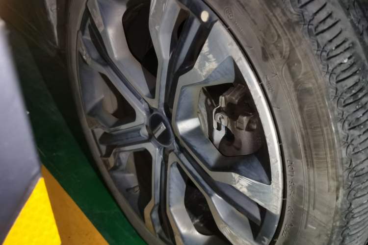 Used Wey VV7 2017 2.0T Flagship Model Right Front Wheel Hub