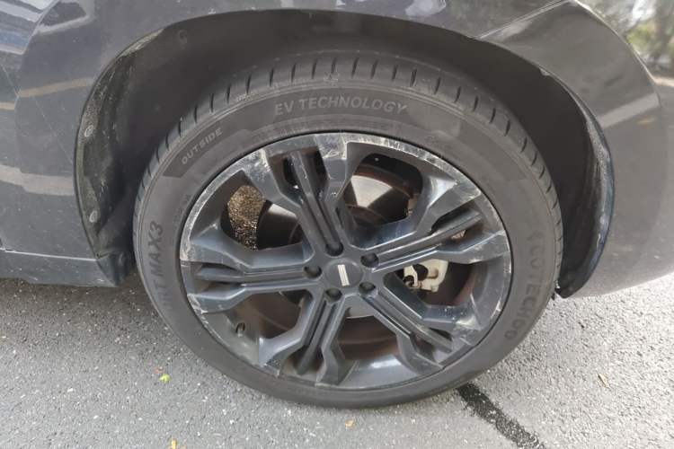 Used Wey VV7 2017 2.0T Flagship Model Right Front Wheel Hub
