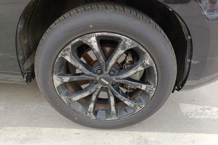Used Wey VV7 2017 2.0T Luxury Model Right Front Wheel Hub