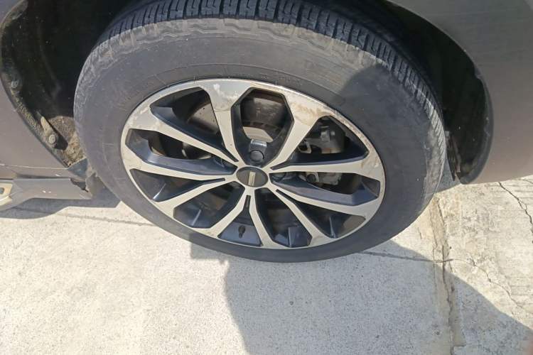 Used Wey VV7 2017 2.0T Luxury Model Right Front Wheel Hub