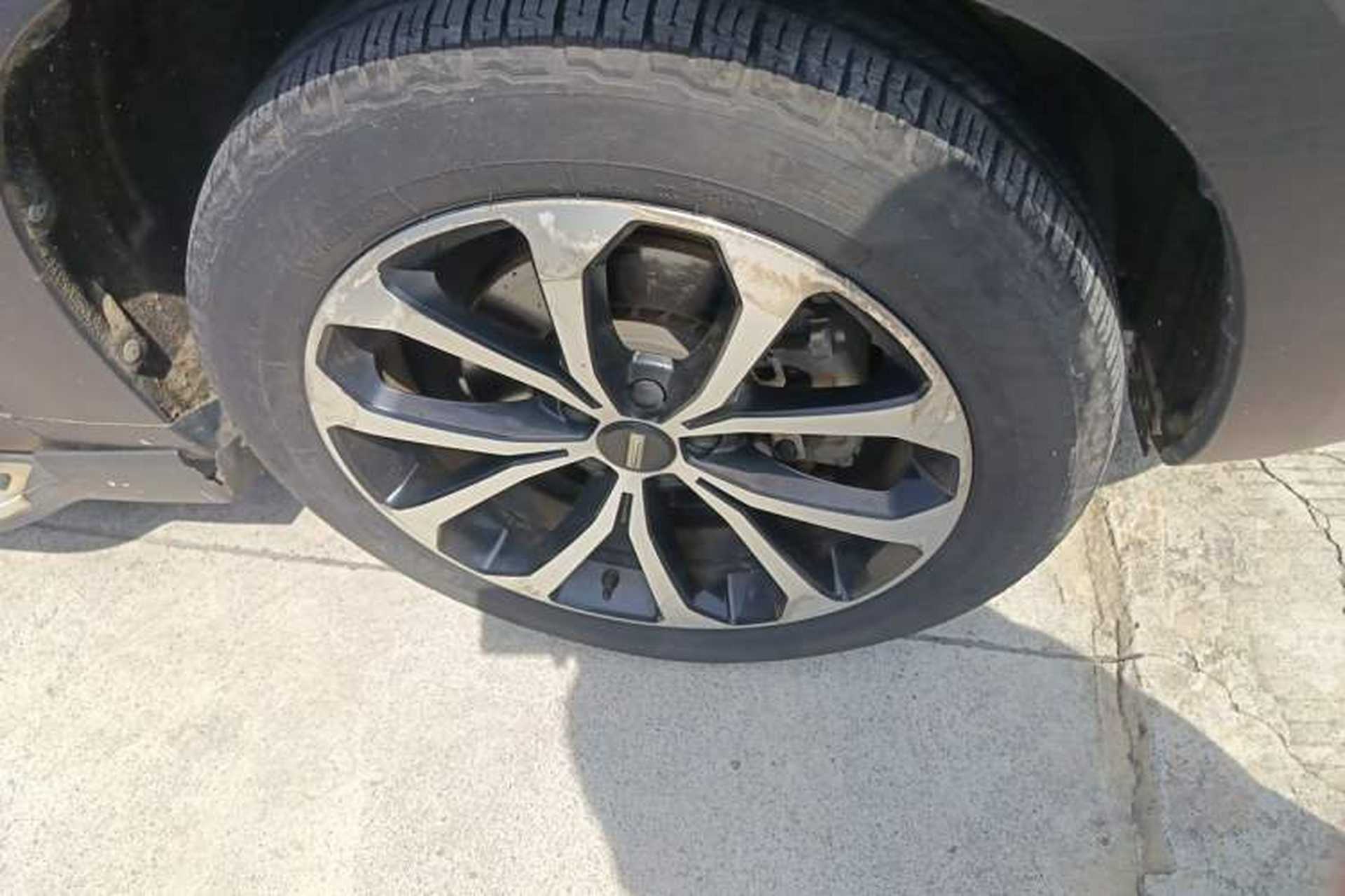 Used Wey VV7 2017 2.0T Luxury Model Right Front Wheel Hub