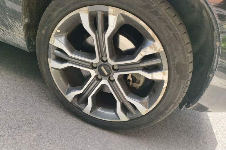 Used Wey VV7 2017 2.0T Flagship Model Right Front Wheel Hub