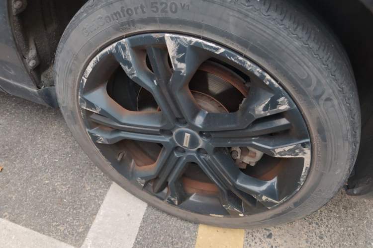 Used Wey VV7 2017 2.0T Flagship Model Right Front Wheel Hub