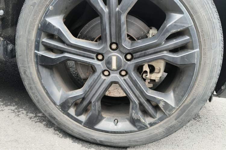 Used Wey VV7 2017 2.0T Ultra-Luxury Version Right Front Wheel Hub