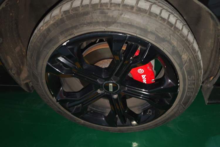 Used Wey VV7 2017 2.0T Flagship Model Right Front Wheel Hub