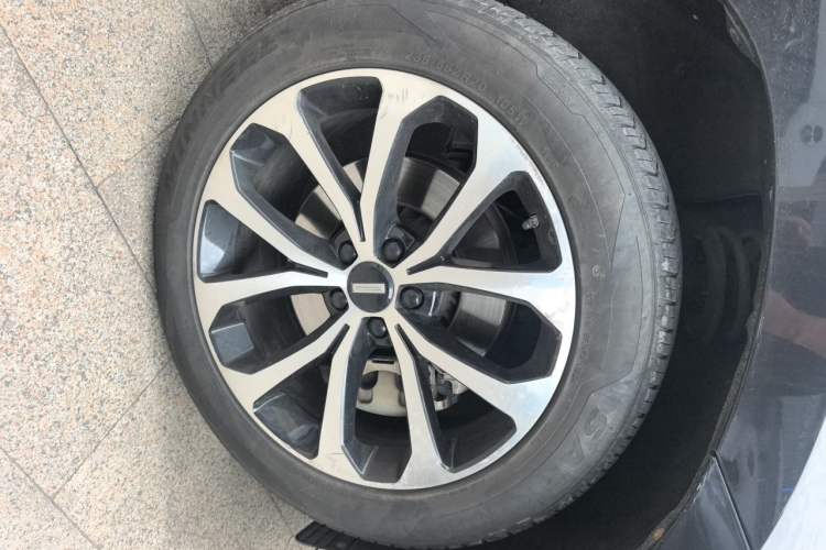 Used Wey VV7 2017 2.0T Ultra-Luxury Version Right Front Wheel Hub