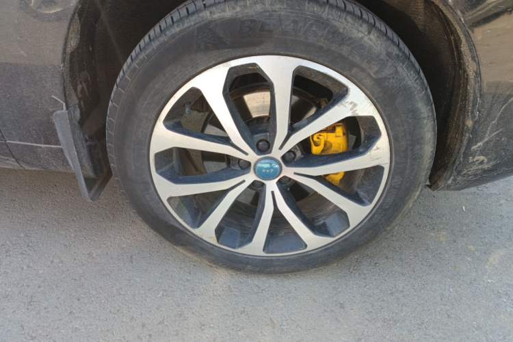 Used Wey VV7 2017 2.0T Ultra-Luxury Version Right Front Wheel Hub