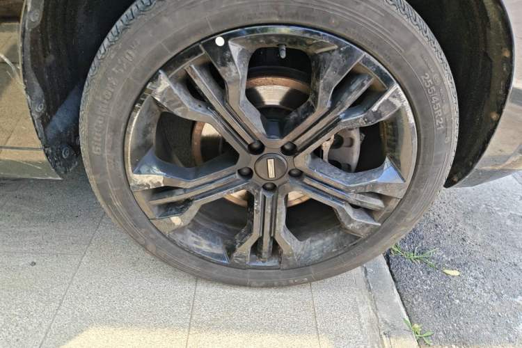 Used Wey VV7 2017 2.0T Flagship Model Right Front Wheel Hub