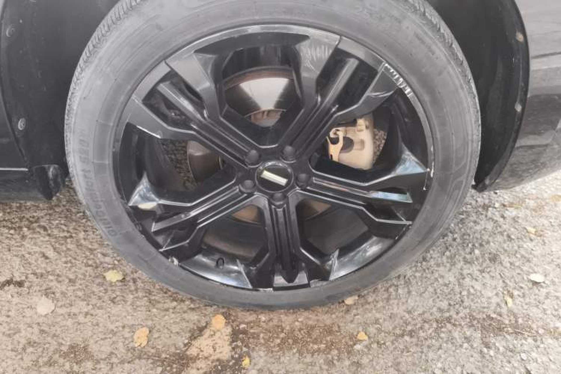 Used Wey VV7 2017 2.0T Flagship Model Right Front Wheel Hub