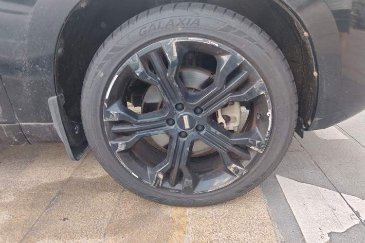 Used Wey VV7 2017 2.0T Flagship Model Right Front Wheel Hub