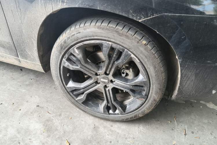 Used Wey VV7 2017 2.0T Flagship Model Right Front Wheel Hub
