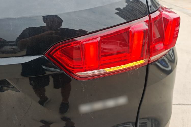 Used Wey VV7 2017 2.0T Flagship Model Right Rear Taillight