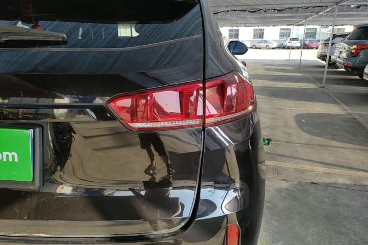 Used Wey VV7 2017 2.0T Flagship Model Right Rear Taillight