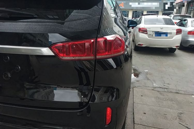 Used Wey VV7 2017 2.0T Flagship Model Right Rear Taillight
