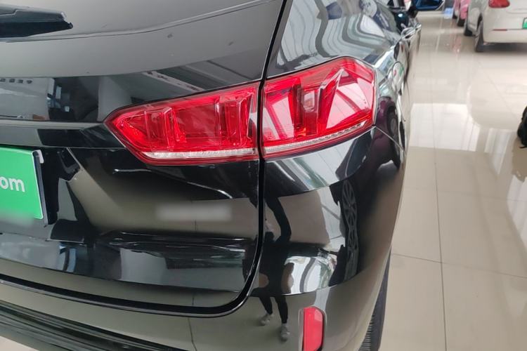 Used Wey VV7 2017 2.0T Flagship Model Right Rear Taillight