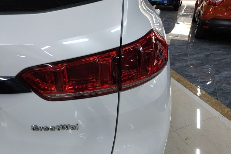 Used Wey VV7 2017 2.0T Ultra-Luxury Version Right Rear Taillight