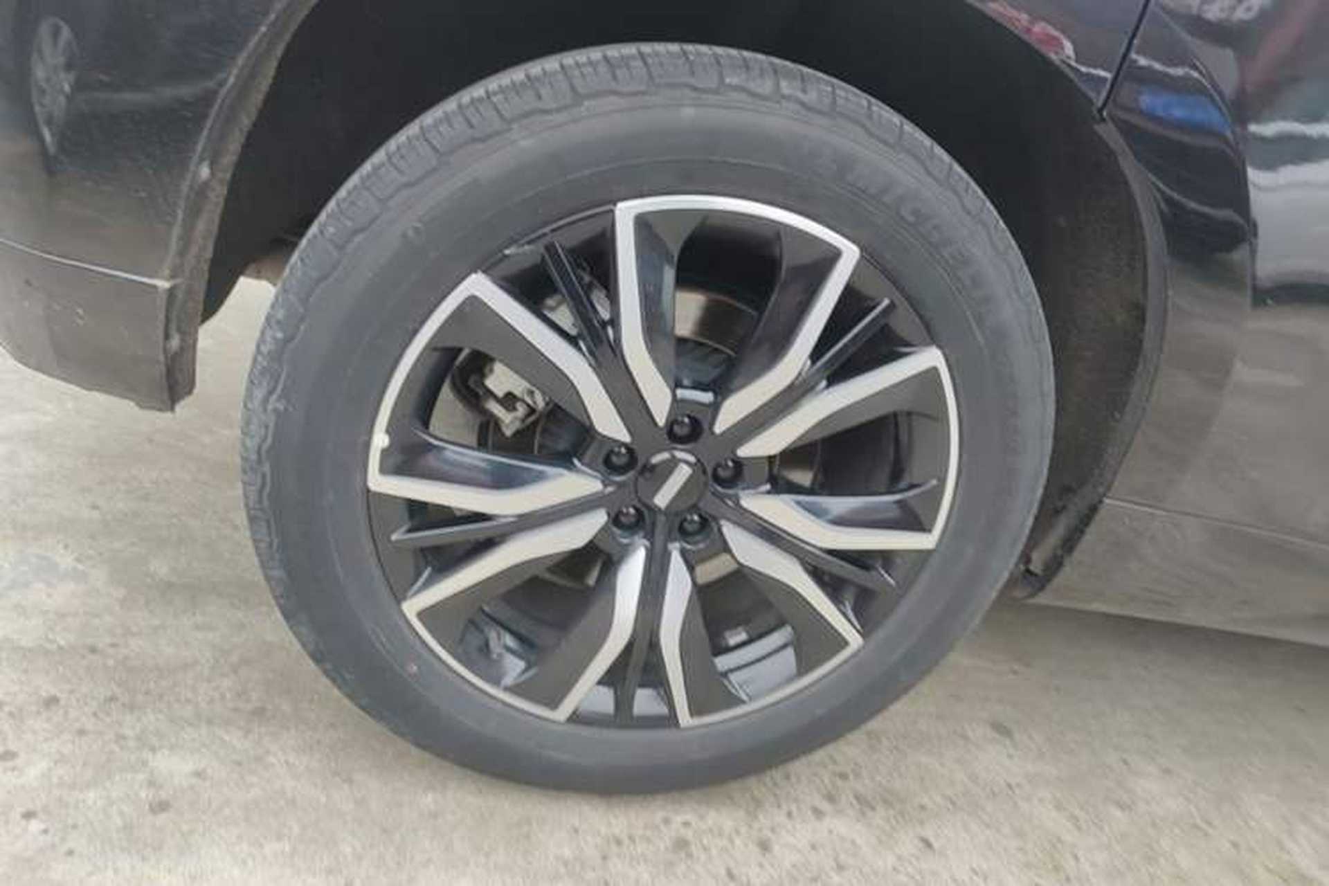 Used Wey VV7 2017 2.0T Ultra-Luxury Version Right Rear Wheel Hub