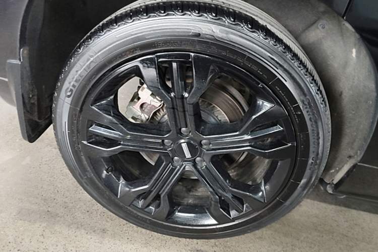 Used Wey VV7 2017 2.0T Flagship Model Right Rear Wheel Hub