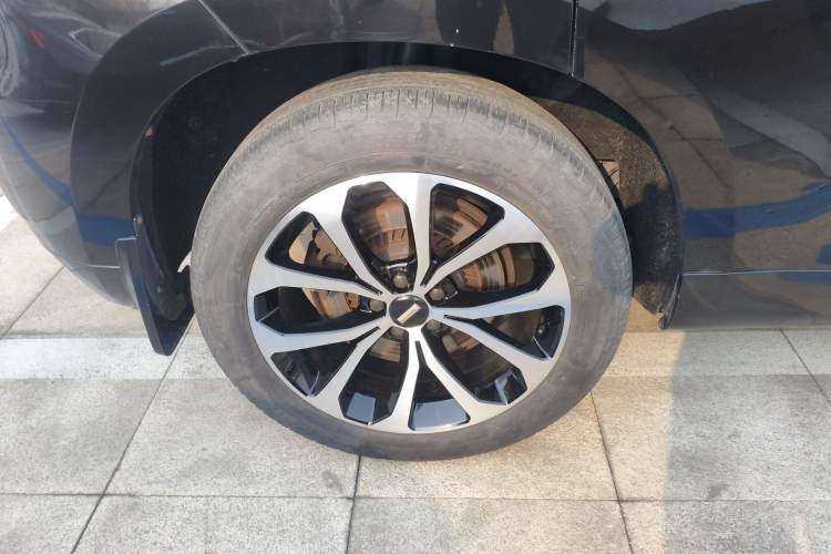 Used Wey VV7 2017 2.0T Ultra-Luxury Version Right Rear Wheel Hub