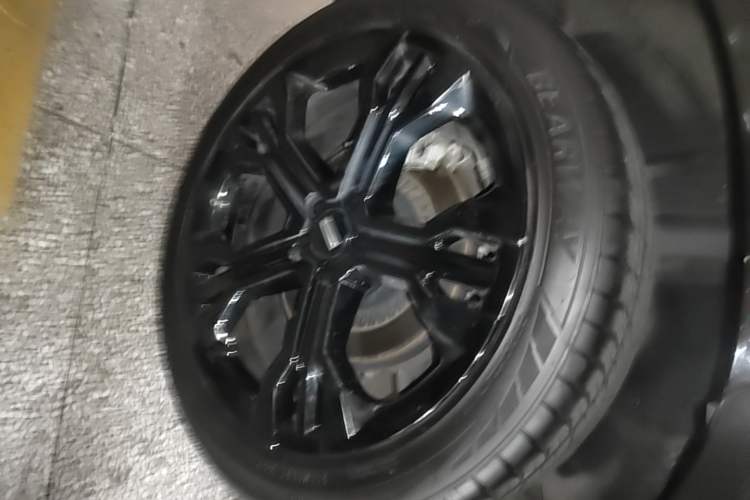 Used Wey VV7 2017 2.0T Flagship Model Right Rear Wheel Hub