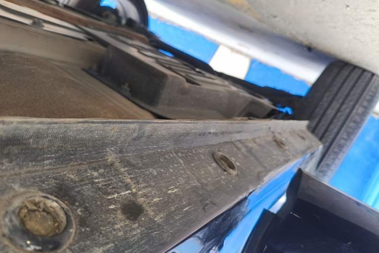 Used Wey VV7 2017 2.0T Flagship Model Right Side Sill