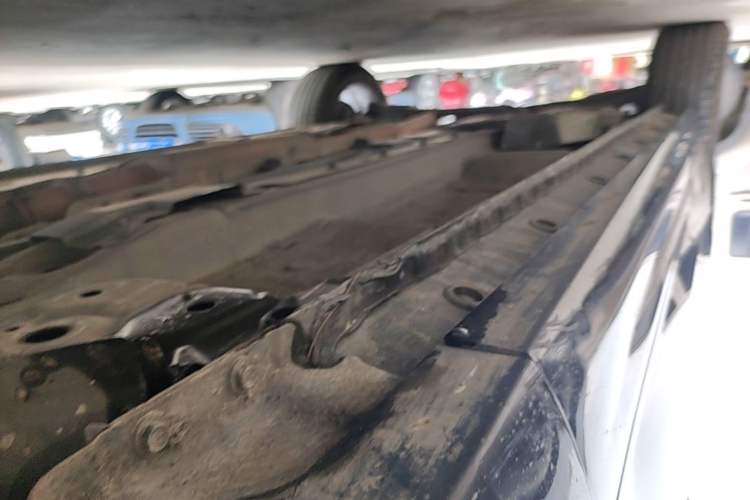 Used Wey VV7 2017 2.0T Ultra-Luxury Version Right Side Sill
