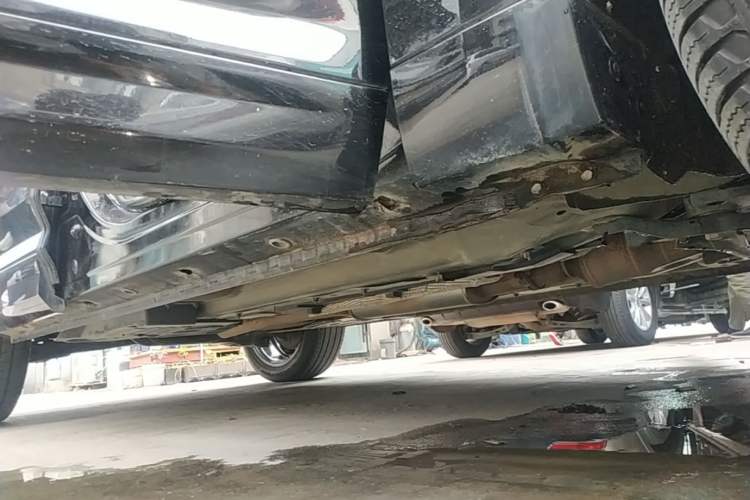 Used Wey VV7 2017 2.0T Flagship Model Right Side Sill