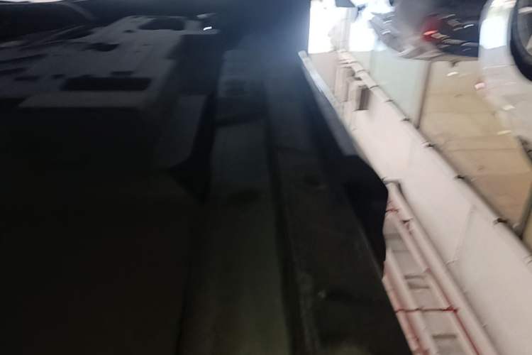 Used Wey VV7 2017 2.0T Flagship Model Right Side Sill