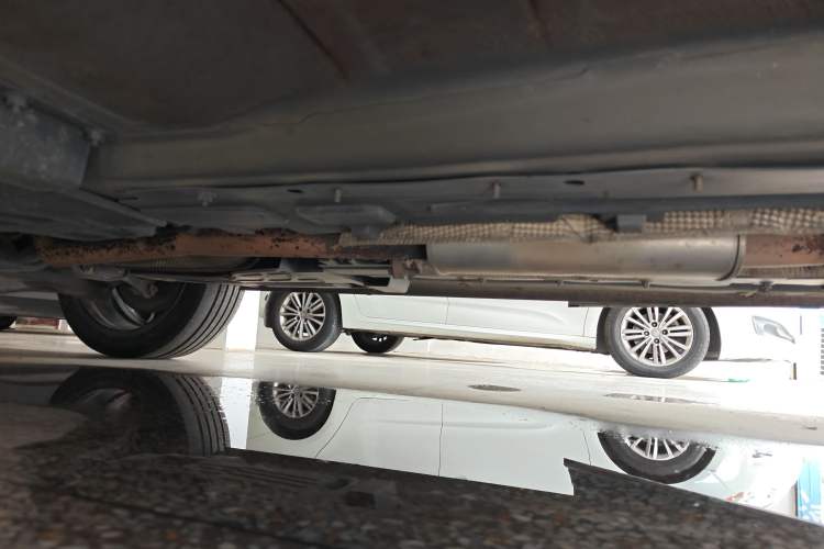 Used Wey VV7 2017 2.0T Flagship Model Right Side Sill