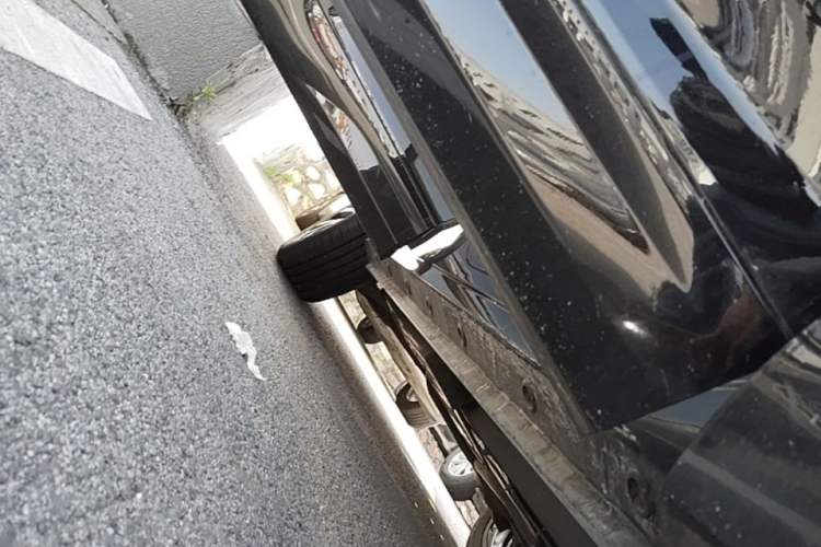 Used Wey VV7 2017 2.0T Ultra-Luxury Version Right Side Sill