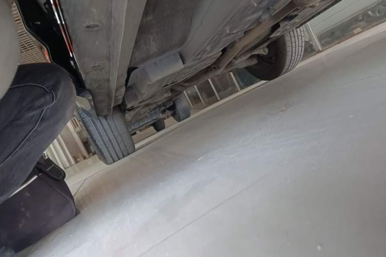 Used Wey VV7 2017 2.0T Flagship Model Right Side Sill