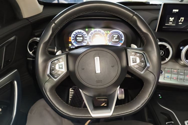 Used Wey VV7 2017 2.0T Flagship Model Steering Wheel