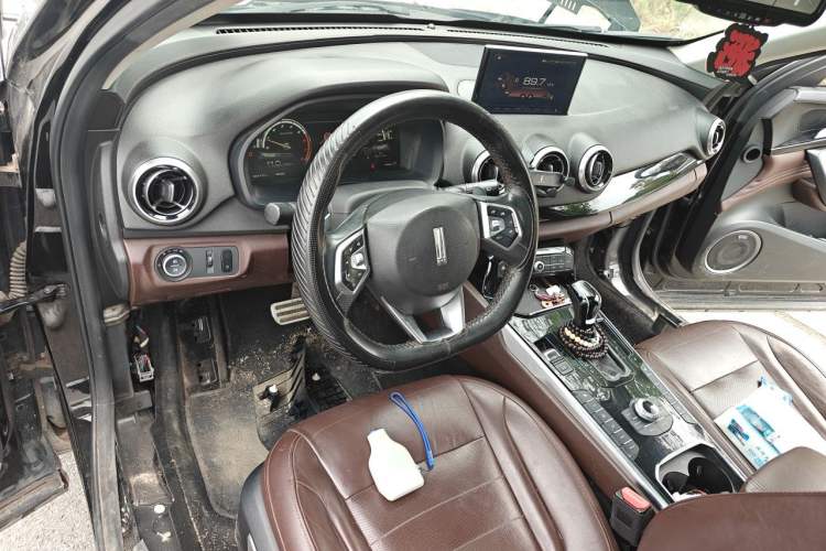 Used Wey VV7 2017 2.0T Flagship Model Steering Wheel