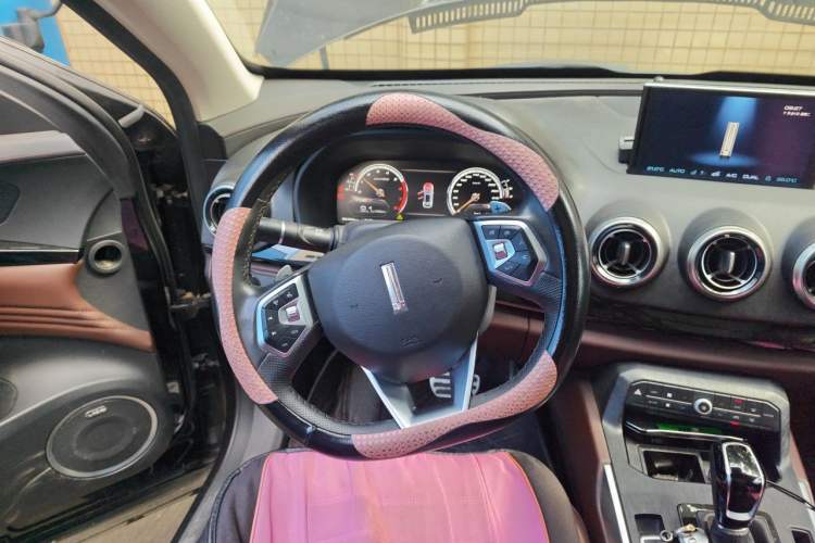 Used Wey VV7 2017 2.0T Flagship Model Steering Wheel