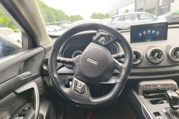 Used Wey VV7 2017 2.0T Luxury Model Steering Wheel