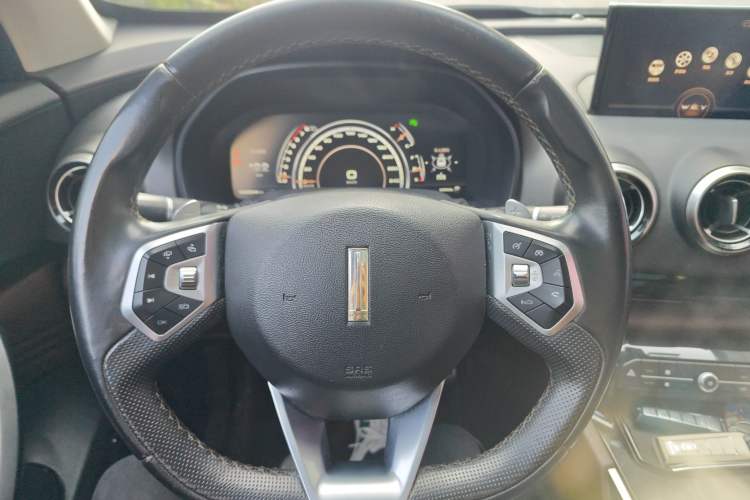 Used Wey VV7 2017 2.0T Flagship Model Steering Wheel