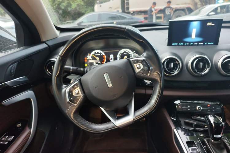 Used Wey VV7 2017 2.0T Flagship Model Steering Wheel