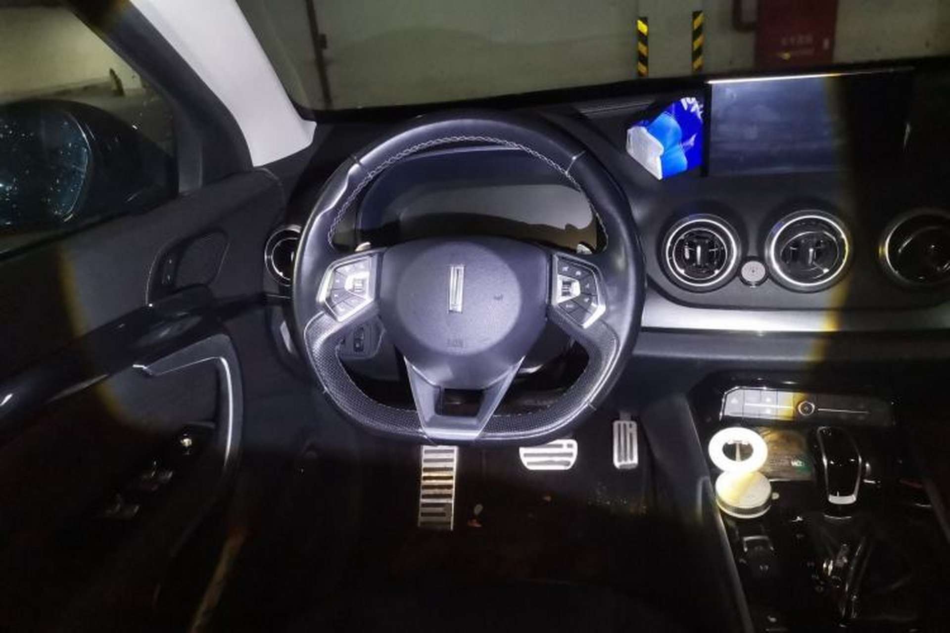 Used Wey VV7 2017 2.0T Flagship Model Steering Wheel