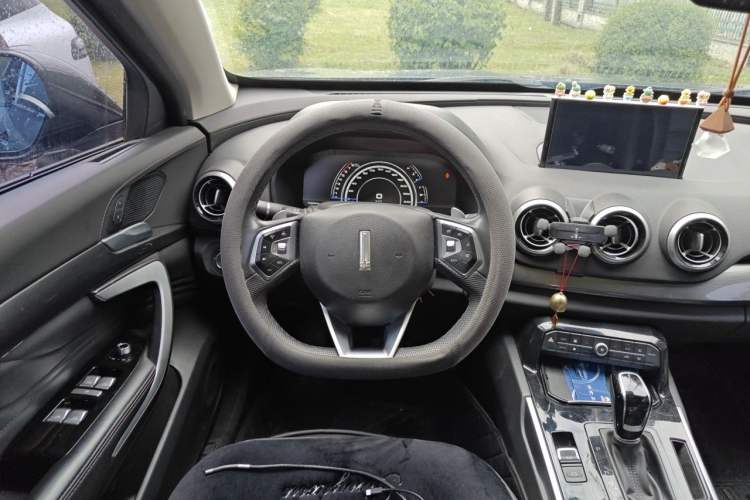 Used Wey VV7 2017 2.0T Ultra-Luxury Version Steering Wheel