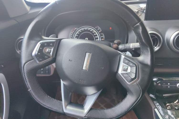 Used Wey VV7 2017 2.0T Ultra-Luxury Version Steering Wheel