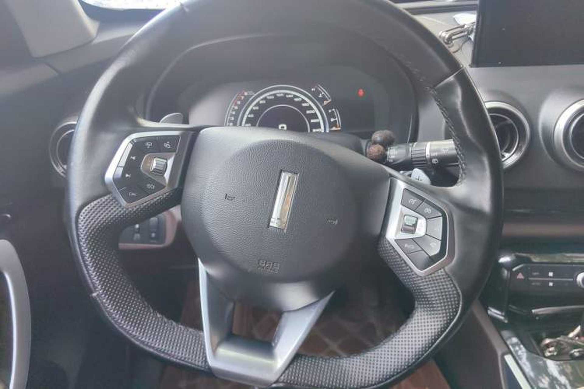 Used Wey VV7 2017 2.0T Ultra-Luxury Version Steering Wheel