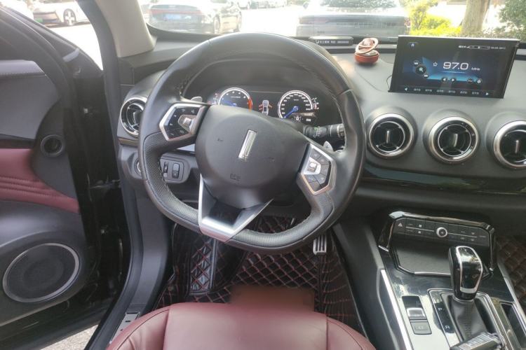 Used Wey VV7 2017 2.0T Flagship Model Steering Wheel