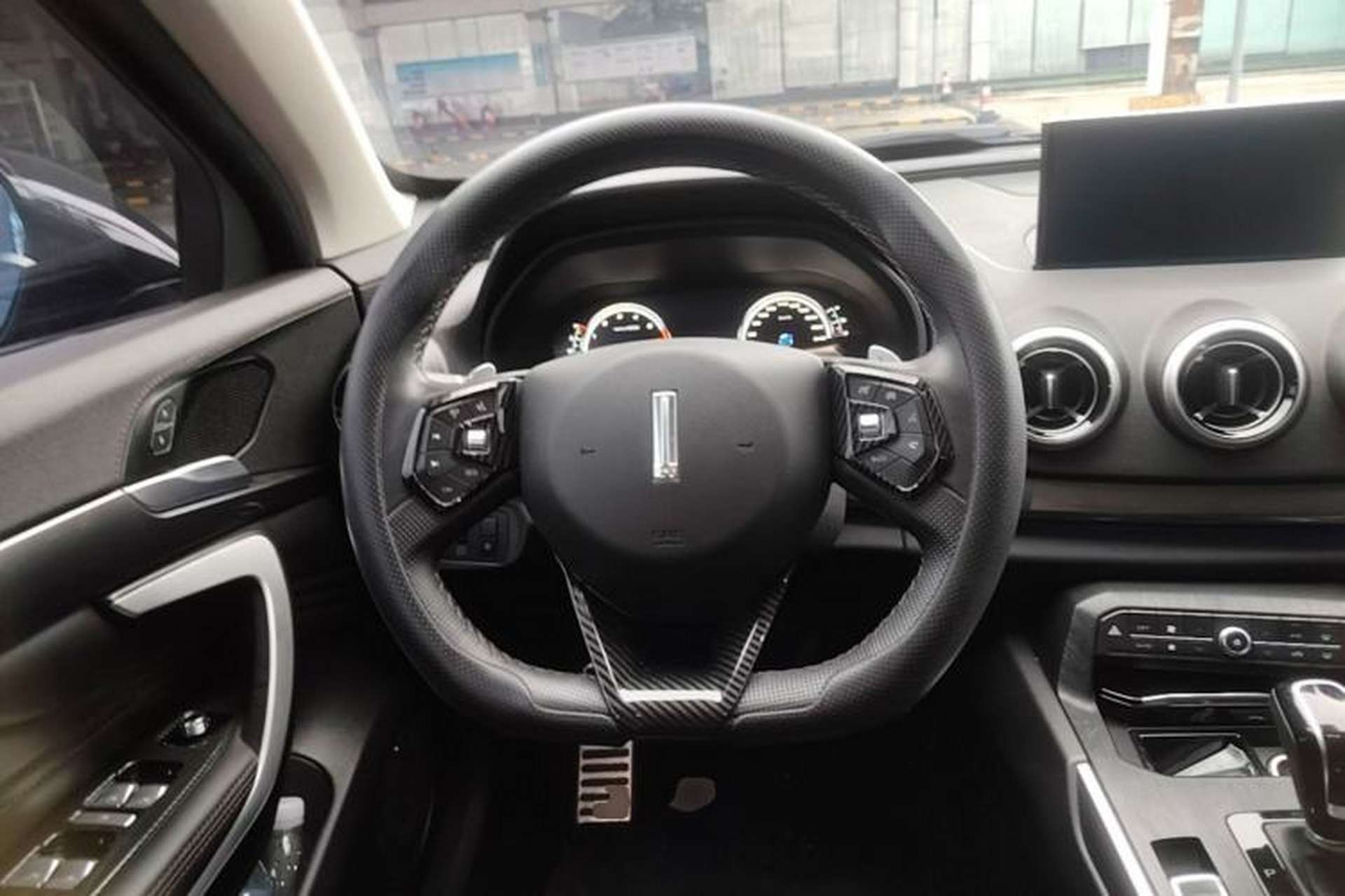 Used Wey VV7 2017 2.0T Flagship Model Steering Wheel