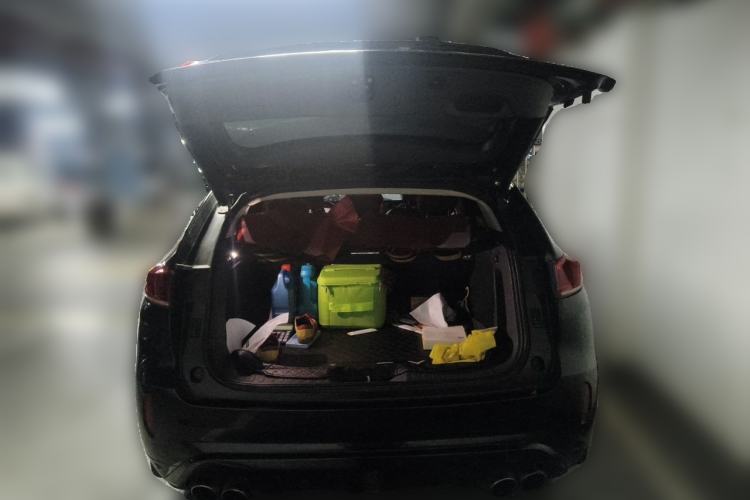 Used Wey VV7 2017 2.0T Flagship Model Trunk