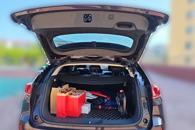 Used Wey VV7 2017 2.0T Flagship Model Trunk