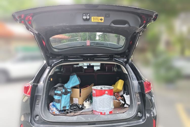 Used Wey VV7 2017 2.0T Flagship Model Trunk