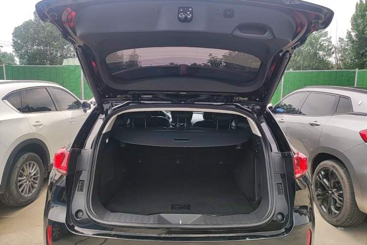 Used Wey VV7 2017 2.0T Ultra-Luxury Version Trunk