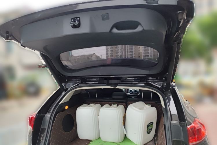 Used Wey VV7 2017 2.0T Flagship Model Trunk